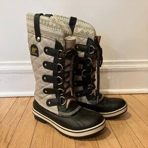 NWOT Sorel Tofino Holiday Waterproof Limited Edition Boots Women's Size 5.5